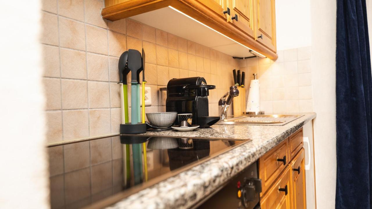 קלוסטר Wunderstay Alpine 16 Chic Studio Central Location מראה חיצוני תמונה